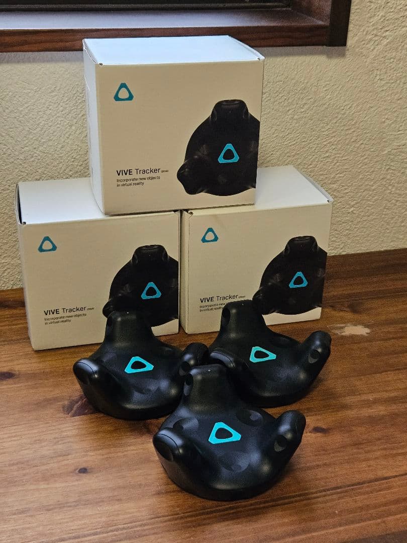 HTC VIVE Tracker (2018) 3個セット+USBハブ