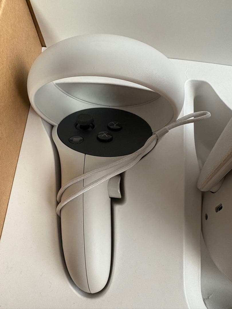  Quest 2 VRヘッドセット 美品　オキュラスクエスト