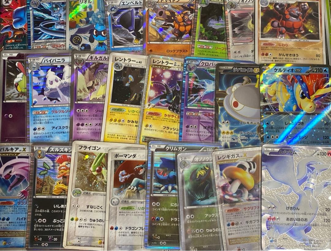 ポケモンカード　引退品　光り物のみ　約300枚