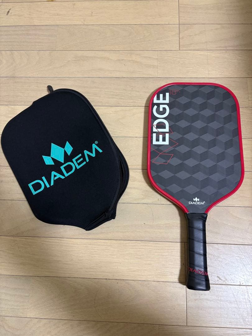 ピックルボールパドル DIADEM EDGE 18K STANDARD カバー付