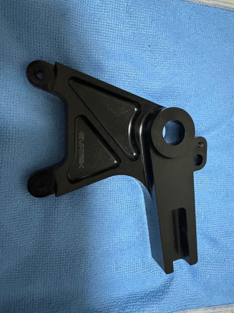 ブレーキキャリパーサポート　コーケン　z900rs