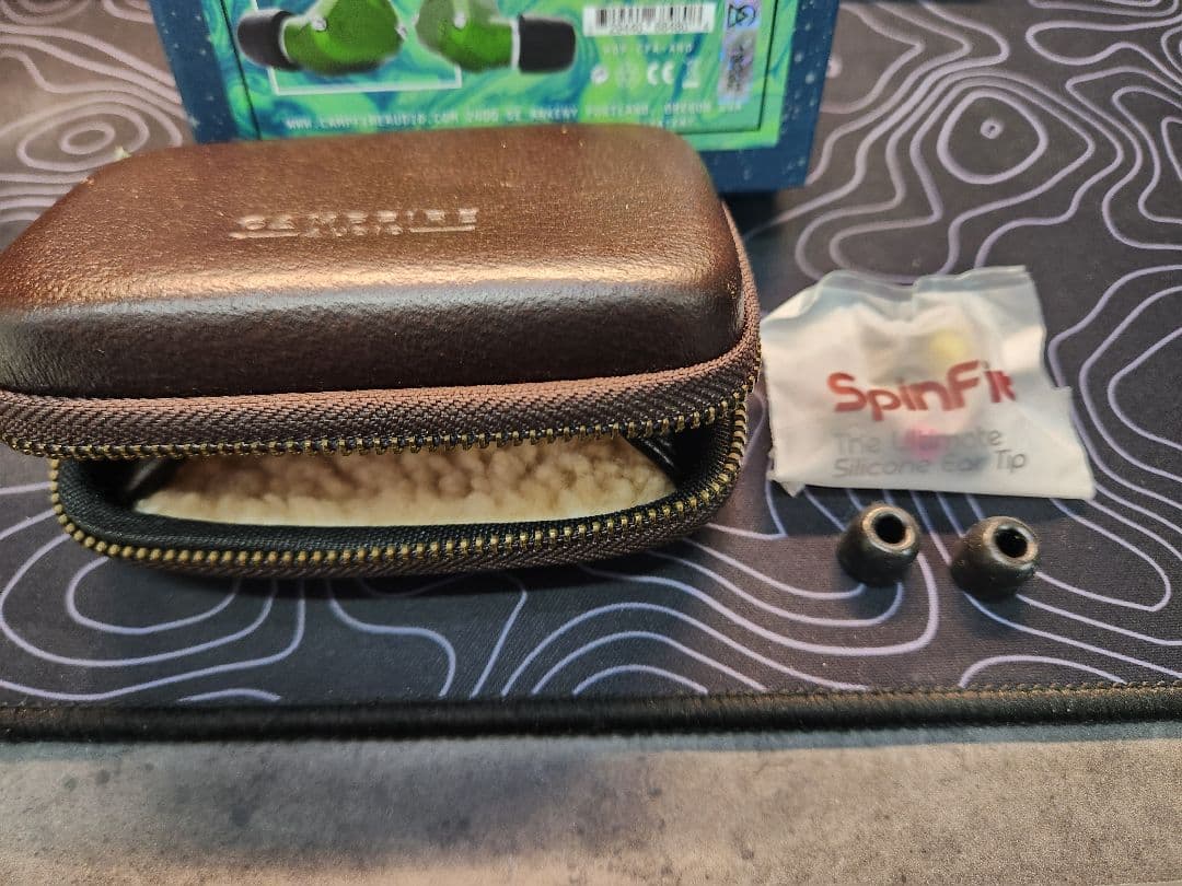 CampfireAudio ANDROMEDA 初期型(2017)