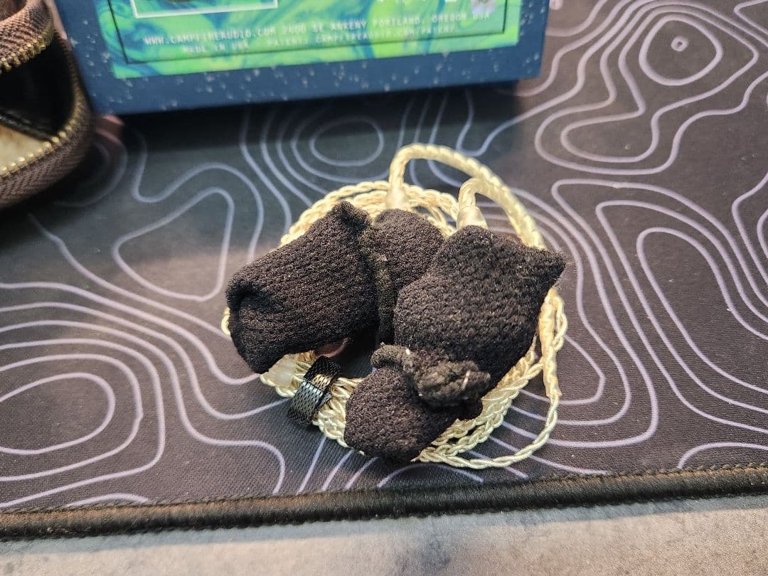 CampfireAudio ANDROMEDA 初期型(2017)