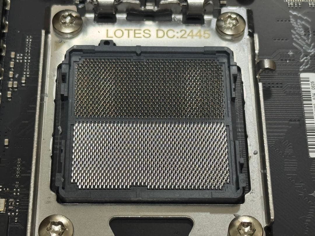 ROG STRIX B850-I GAMING WIFI マザーボード