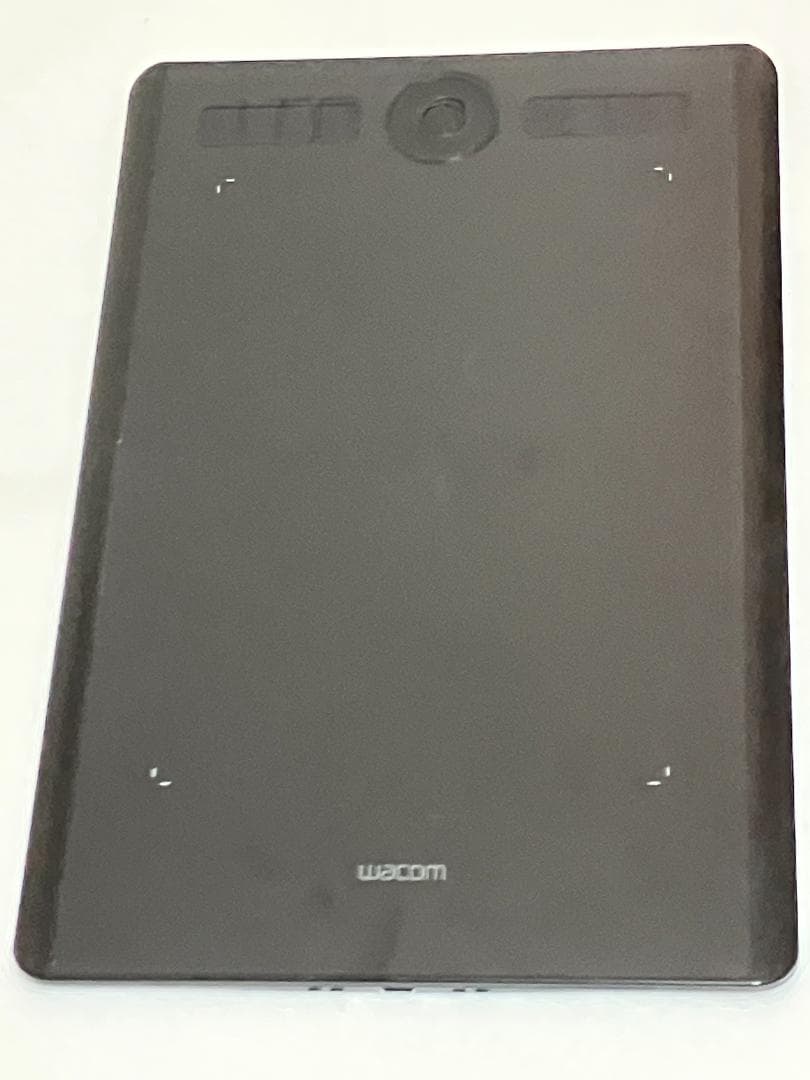 液タブ・ペンタブ Wacom Intuos Pro PTH-660