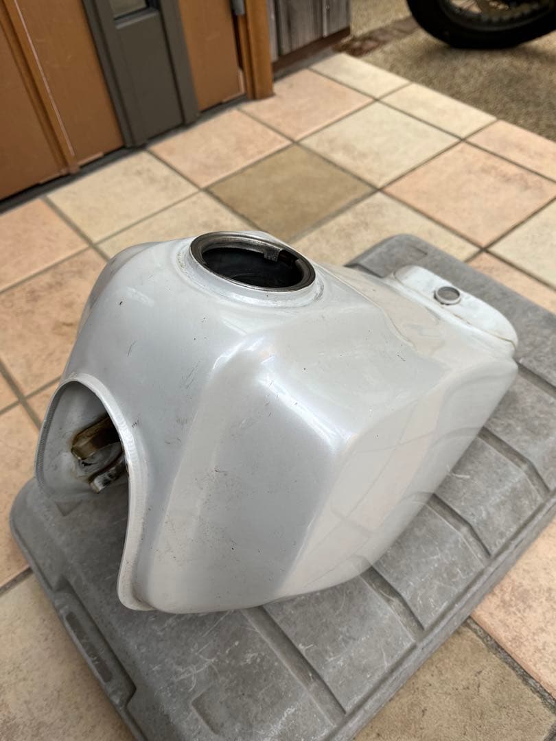 TW200用純正タンク　TW225