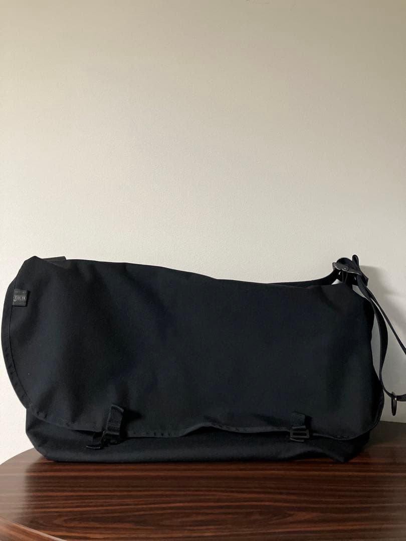 アクセサリー BLUE LUG the messenger bag