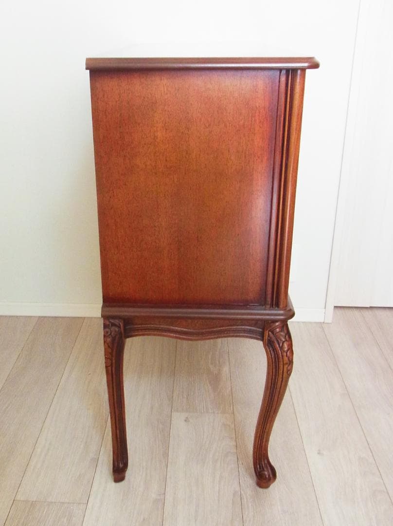 ３段チェスト　 イタリア製 　クラウディオ サオンチェッラ