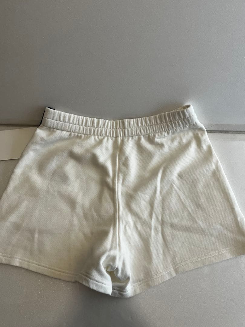 MONCLER ハーフパンツ ユニセックス