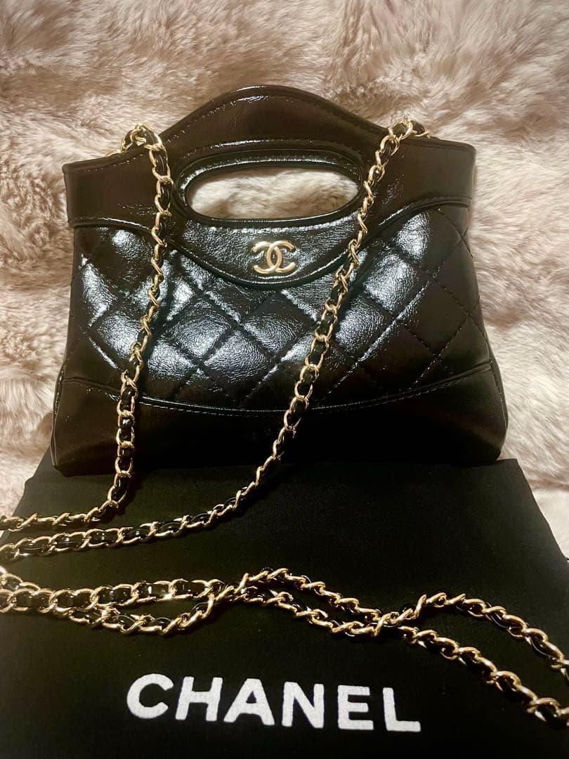 CHANEL キルティング エナメル加工バッグCHANEL31ノベルティ