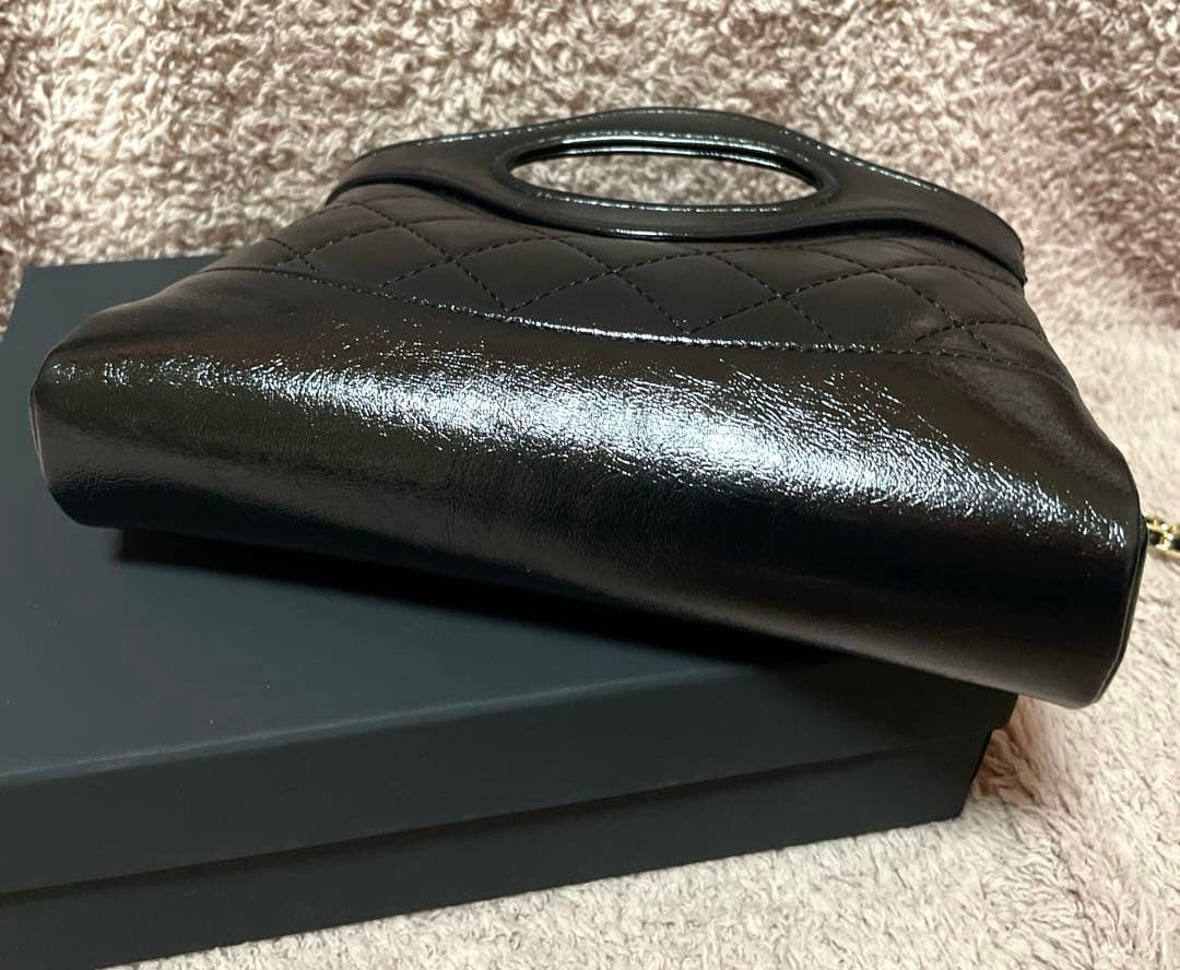 CHANEL キルティング エナメル加工バッグCHANEL31ノベルティ