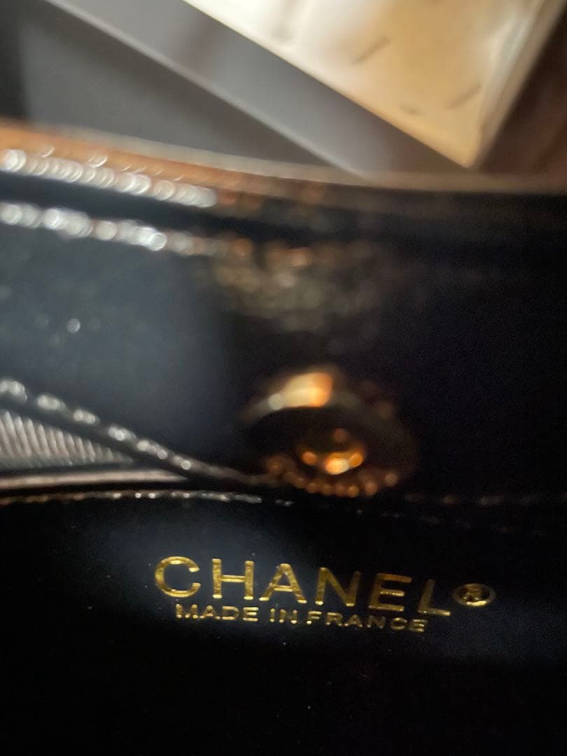 CHANEL キルティング エナメル加工バッグCHANEL31ノベルティ