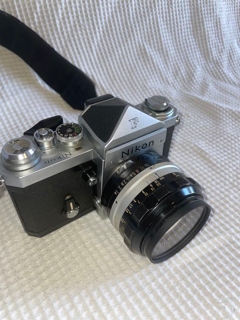 Nikon F 一眼レフカメラ 35mm フィルム