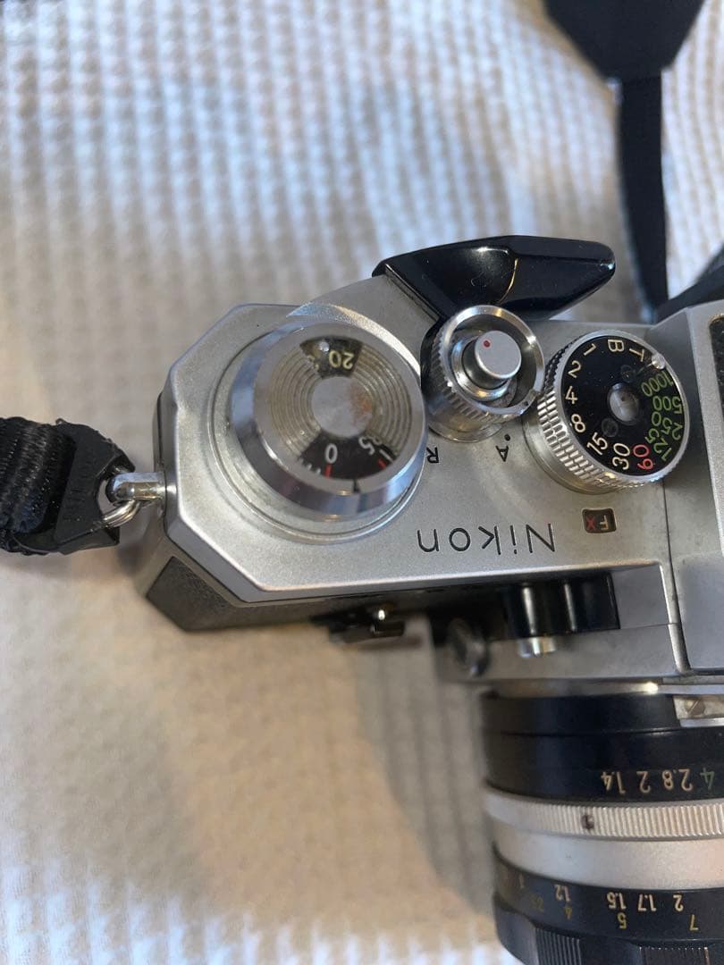 Nikon F 一眼レフカメラ 35mm フィルム