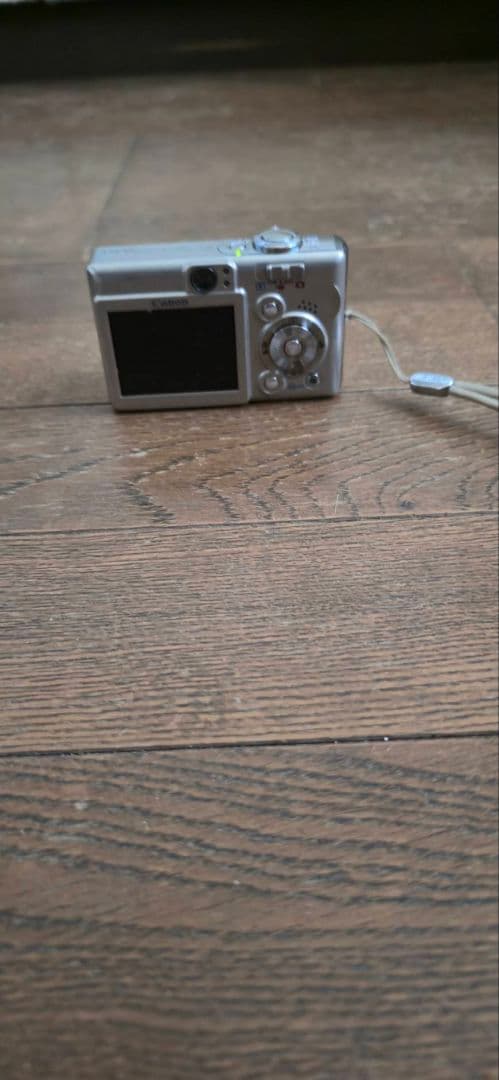 Canon IXY Digital50 シルバー