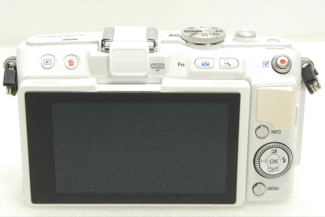 OLYMPUS E-PL6 ❤️スマホ転送 ダブルレンズ ミラーレス オリンパス