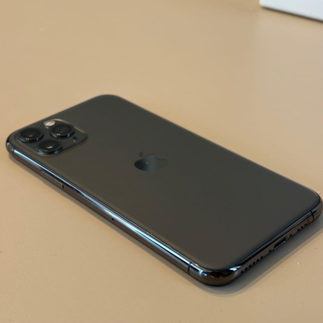 【美品】iPhone 11 pro 256GB 本体のみ　SIMフリー