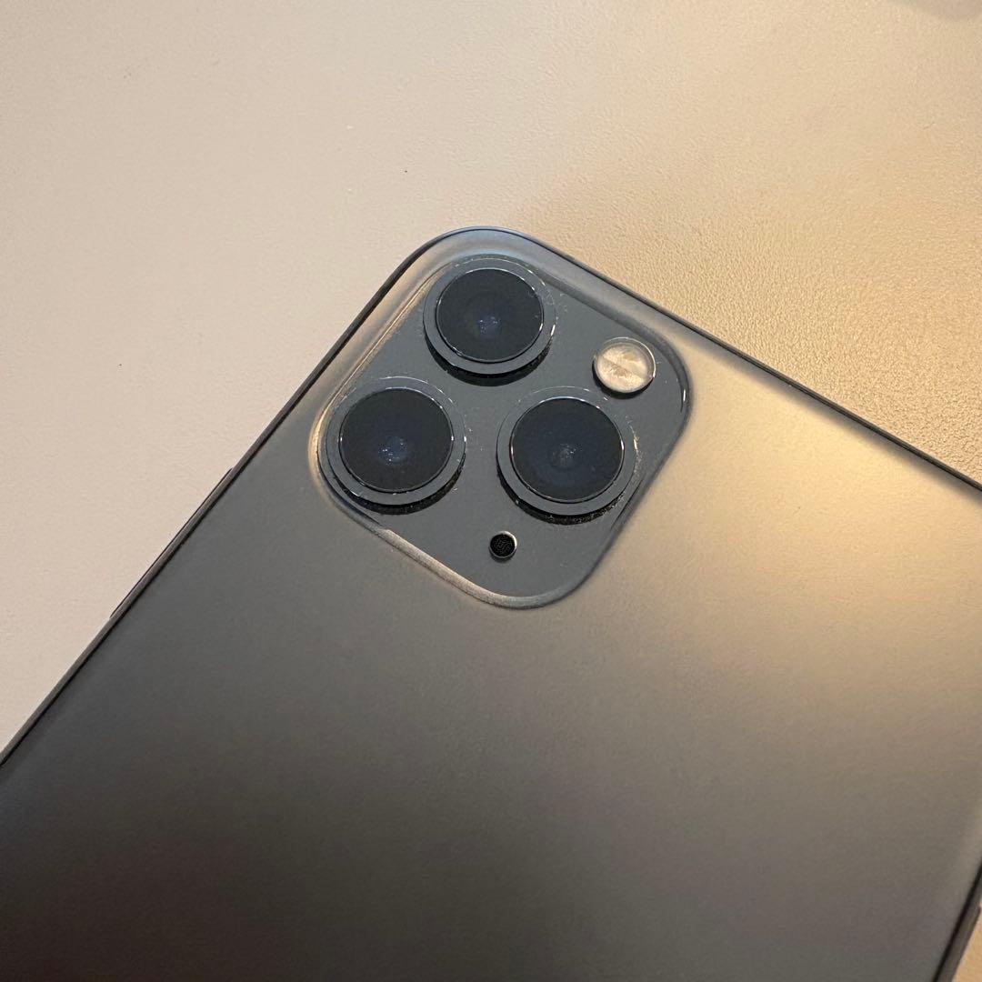 【美品】iPhone 11 pro 256GB 本体のみ　SIMフリー