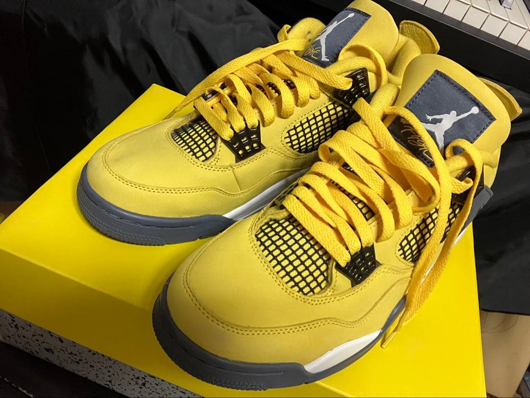 シューズ(男性用) Air Jordan 4 Retro TOUR YELLOW