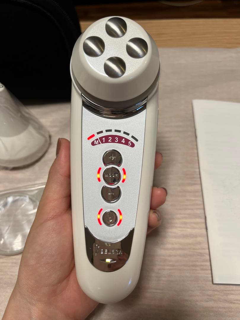 【CELL CURE】セルキュア4T PLUS 美顔器　ポーチ付