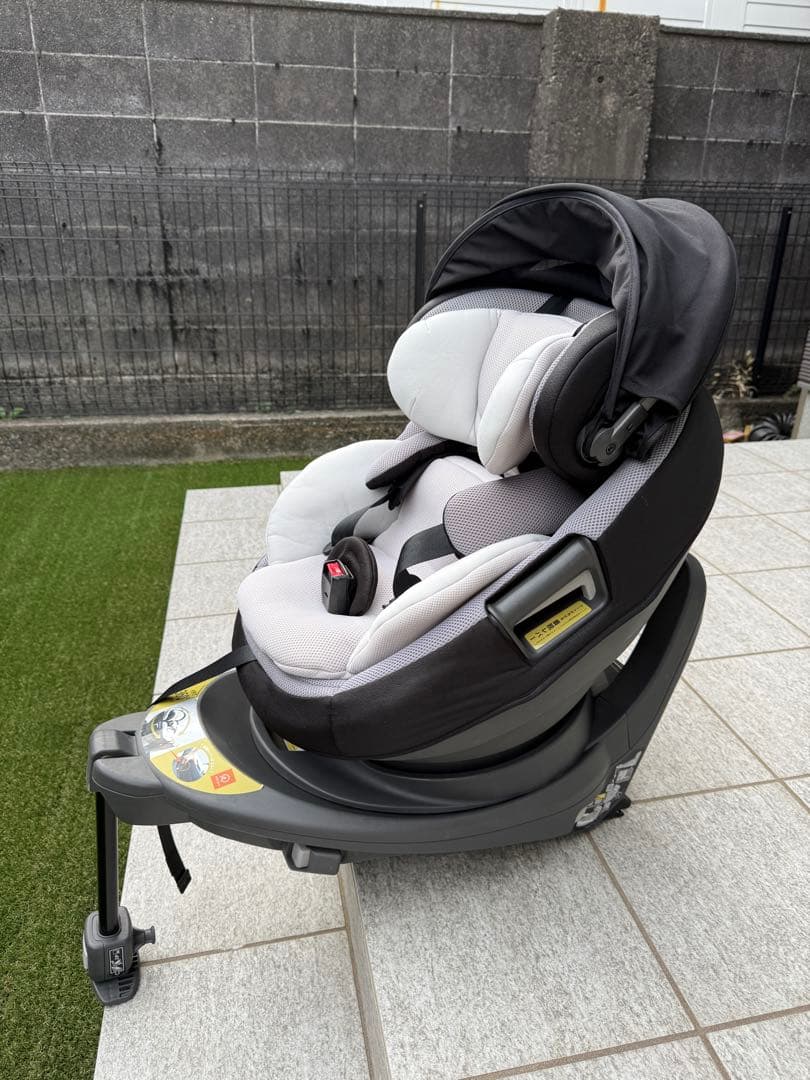 combi チャイルドシート　THE Sシリーズ　エッグショック ISOFIX