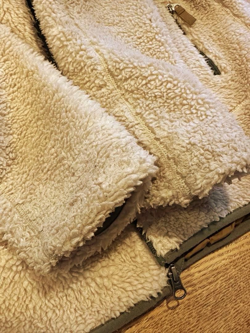 patagonia フリースジャケット XXL 大人も着用できます！