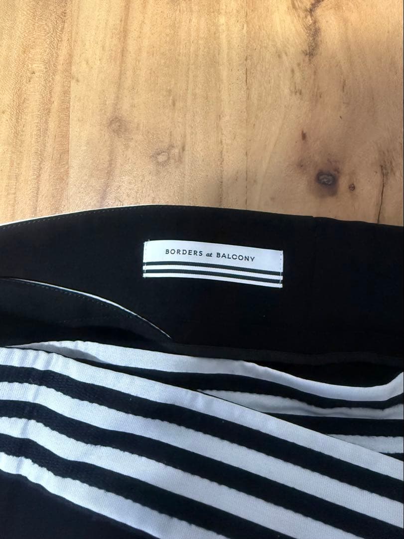BORDERS at BALCONY 黒パンツ サイズ34