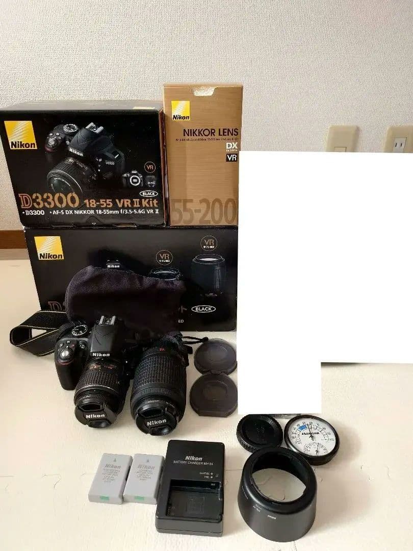 Nikon D3300 ダブルズームキット 一眼レフカメラ
