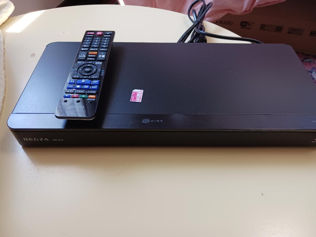 東芝 REGZAブルーレイ DBR-Z420 本体表示はDBR-Z410