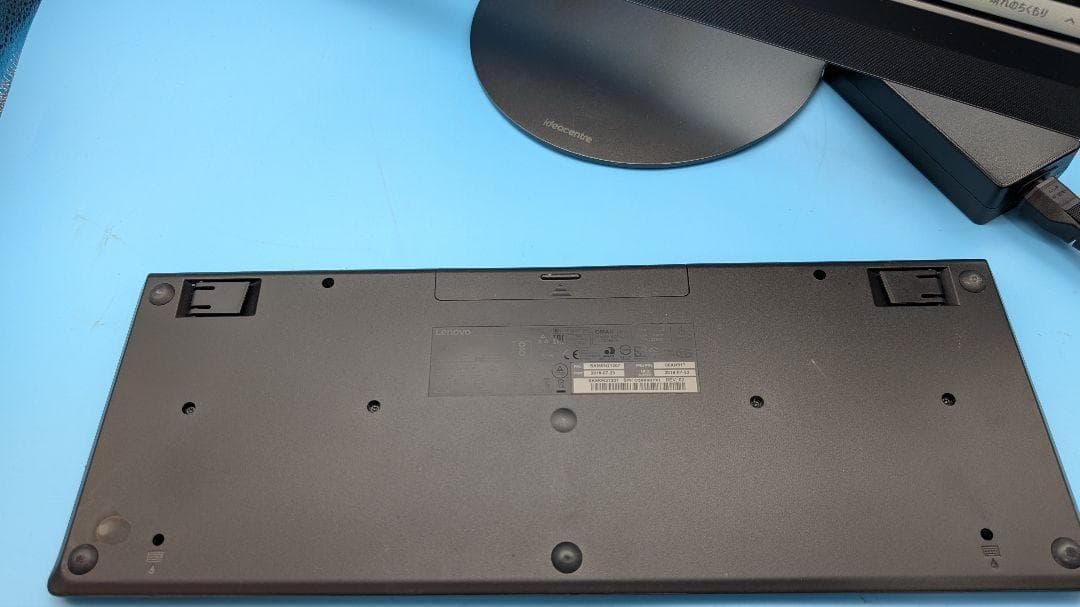 Lenovoレノボ Idea centre AIO 520　一体型PC