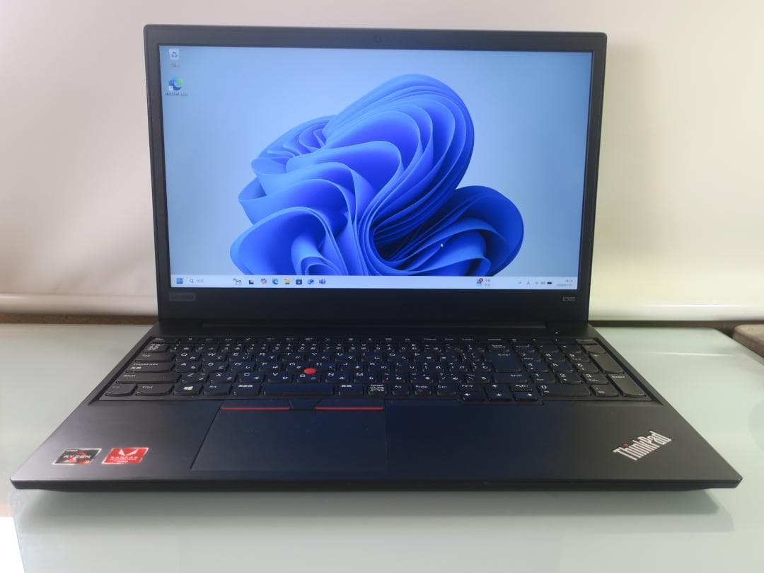 その他ノートPC本体 Lenovo E585 Ryzen 3 SSD128GB 8GB Win11