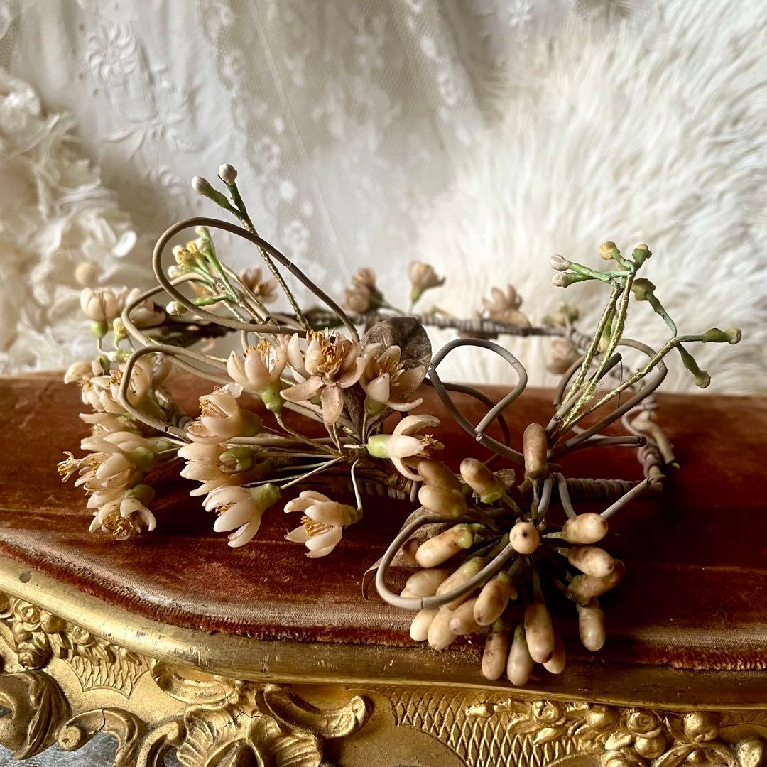 ワックスフラワーティアラ　花冠　ヘッドドレス　マリアージュ　フランスアンティーク