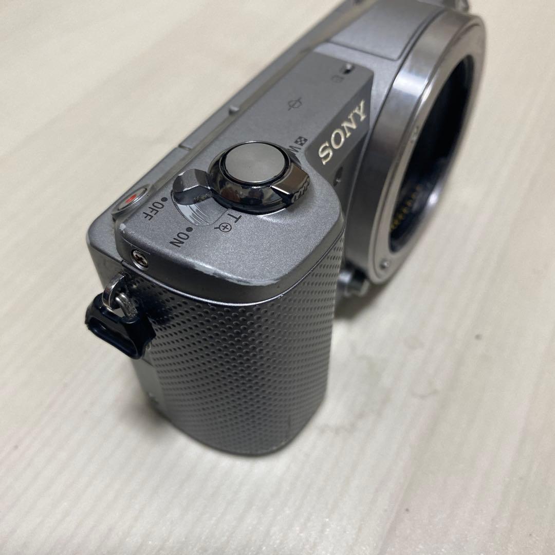 SONY α5000 シルバー ミラーレス一眼カメラ 本体（ボディのみ）