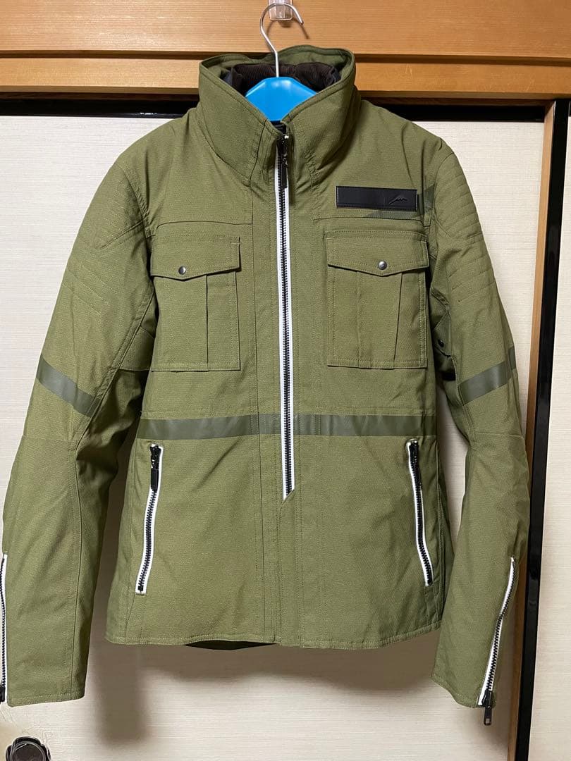 クシタニ　ウインターアーカナジャケット