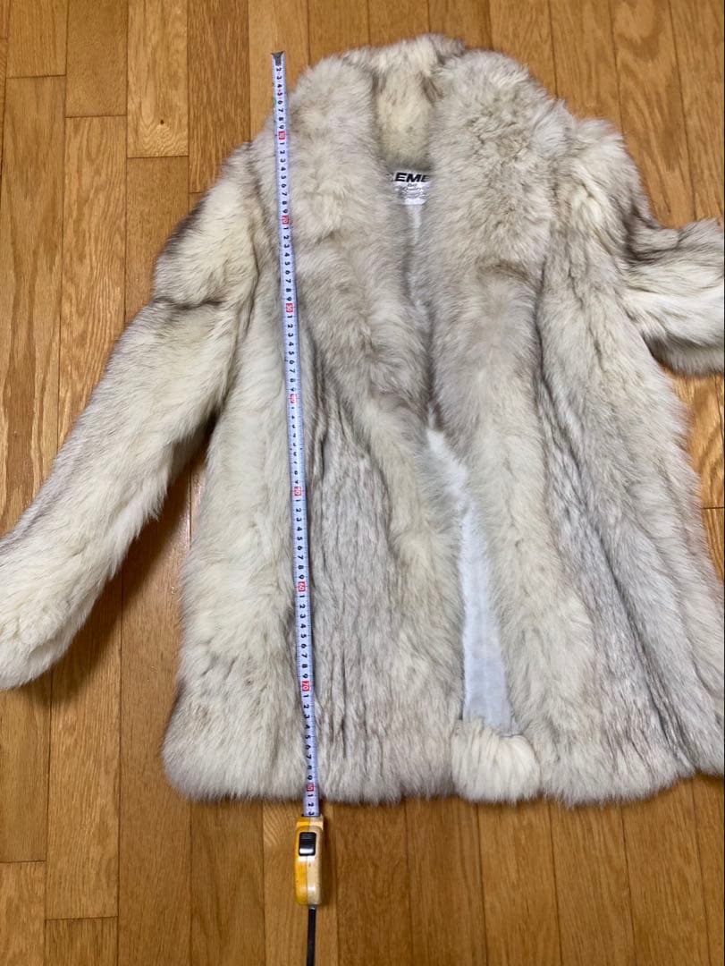 EMBA 毛皮　シルバー　ホワイトファーショートコート コート　ファー