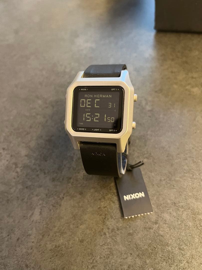 【新品未使用/限定品】NIXON ロンハーマン コラボ 腕時計