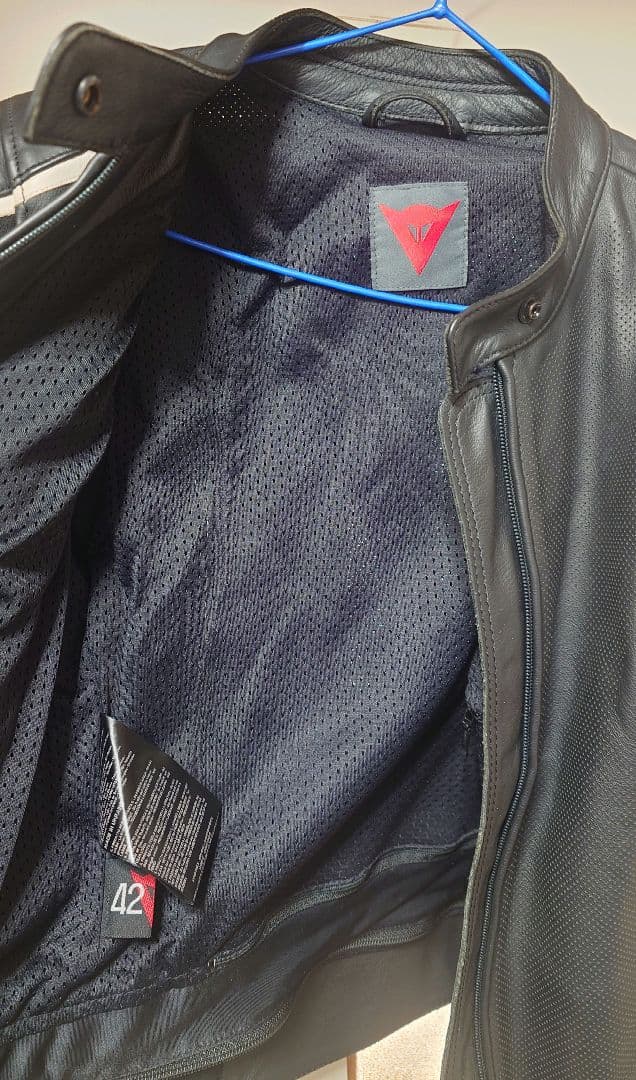 オ*ロ様 ２０日まで限定オークション　ダイネーゼ　パンチングレザージャケット　4