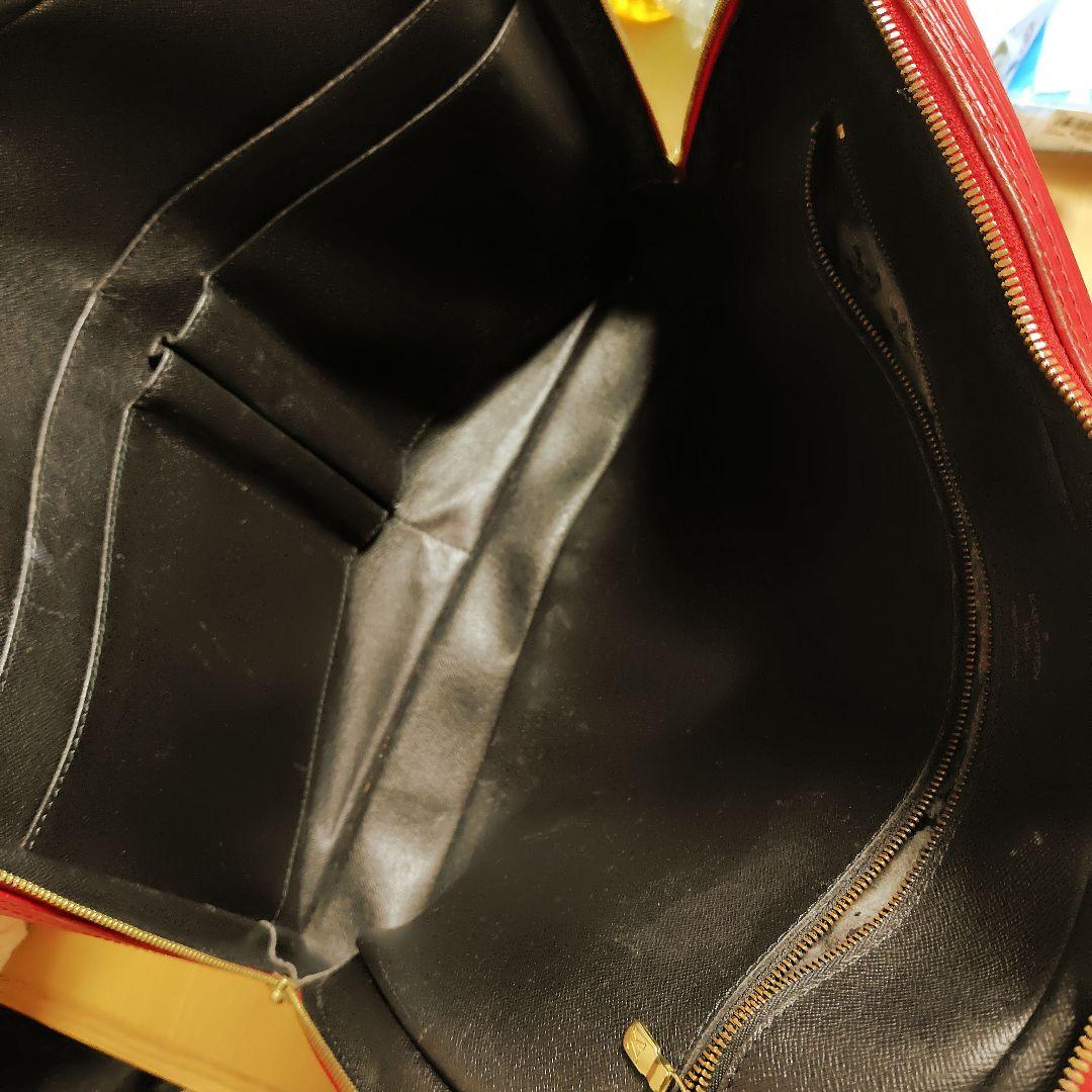 ルイヴィトン　LOUIS VUITTON 　エピ 　ビジネスバッグ　 赤