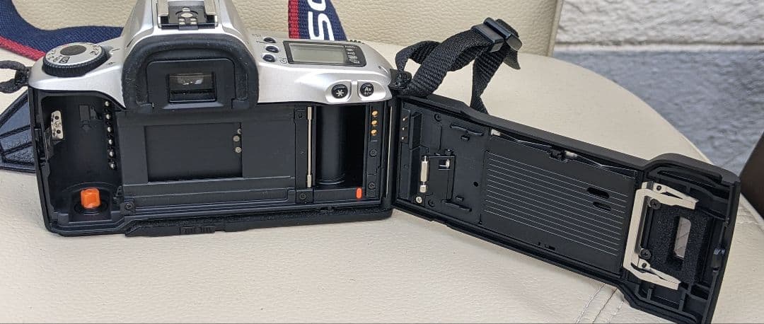 キャノン一眼レフフィルムカメラ