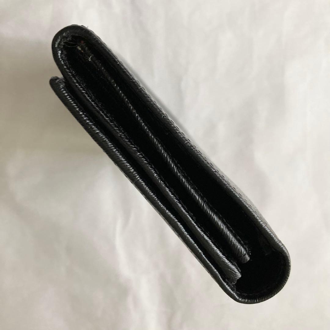 【未使用品 】FENDI フェンディ 二つ折り 長財布 黒 レザー 本革 刷毛目