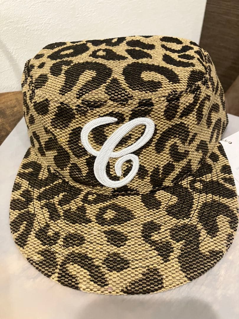 正規品　6CRAYON レオパード柄キャップ