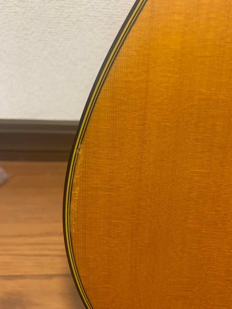 YAMAHA CG122MSクラシックギター、マホガニーバック、ケース付き。