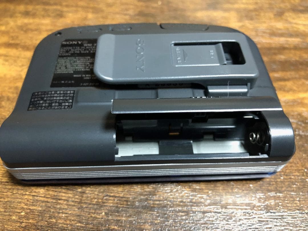 ポータブルプレーヤー SONY WALKMAN WM-FK2