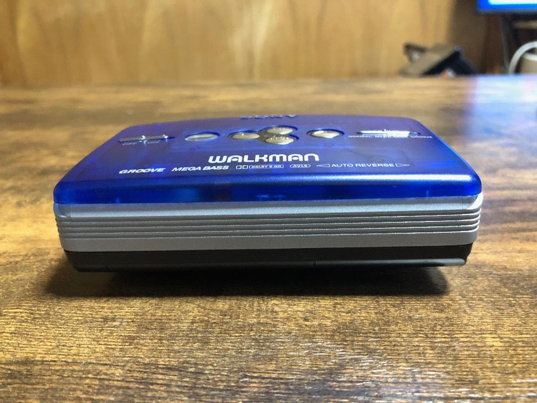 ポータブルプレーヤー SONY WALKMAN WM-FK2