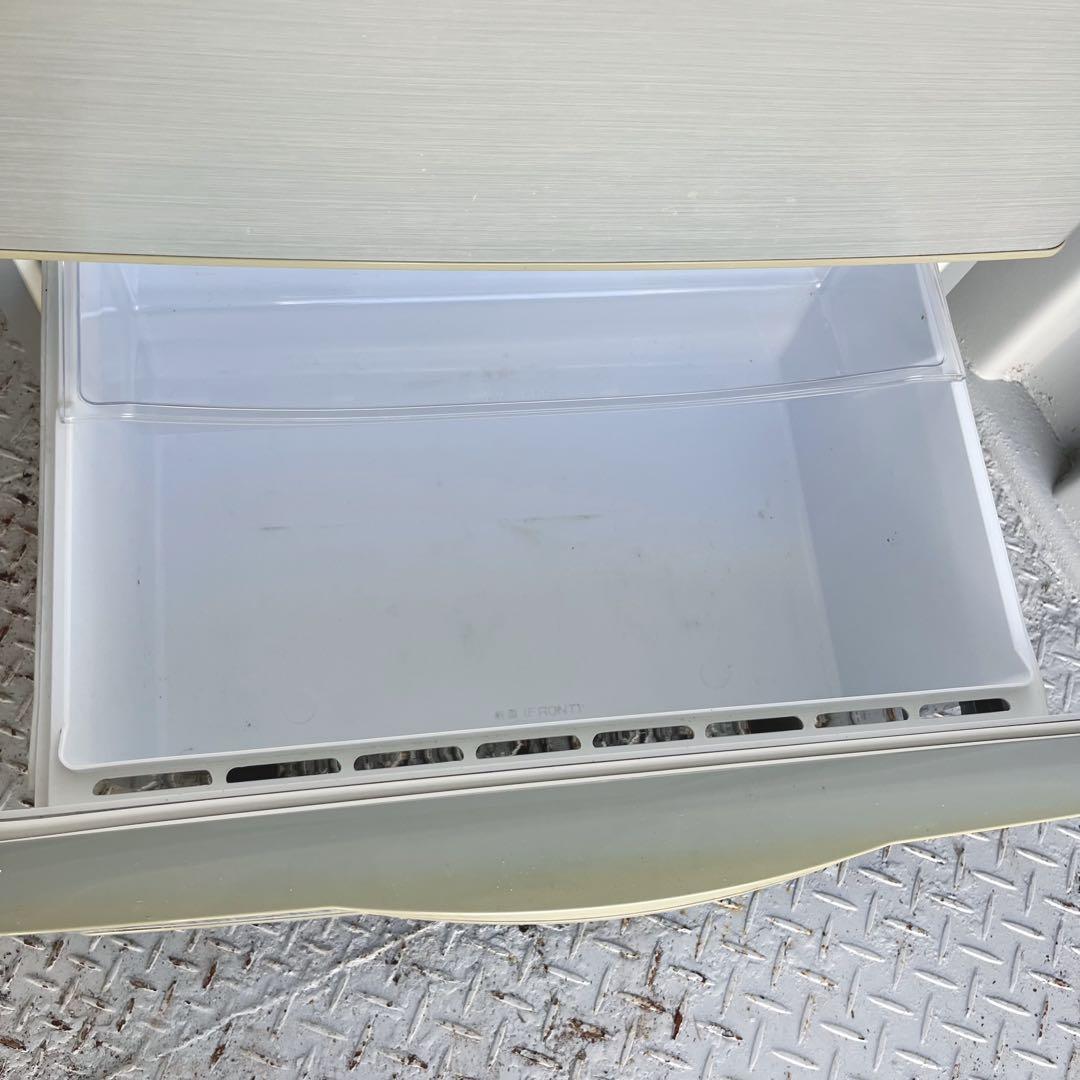 180取付無料！完動品！格安AQUAスタイリッシュシルバー3ドア冷蔵庫