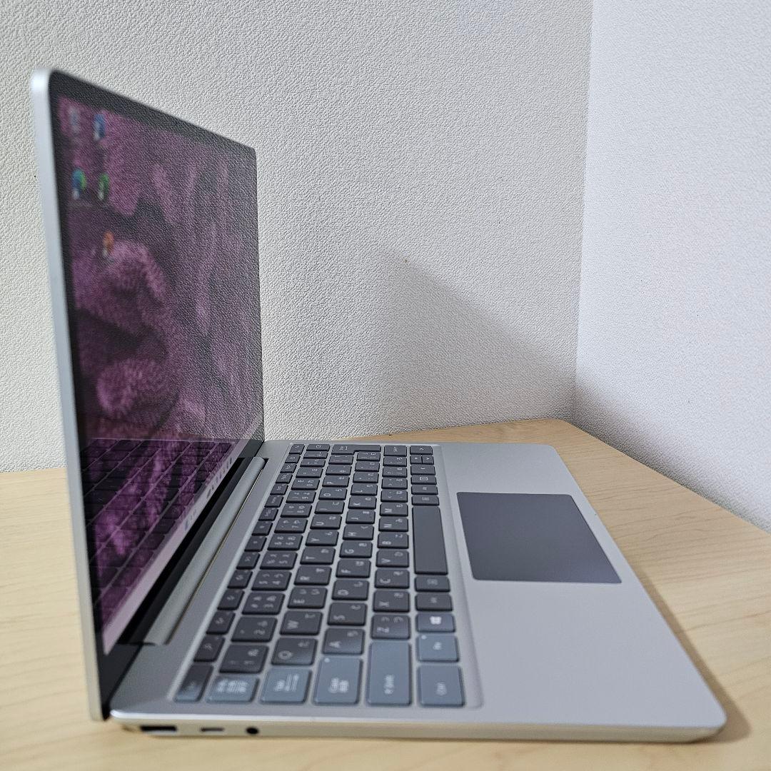 Surface Laptop Go ／10世代 Core i5