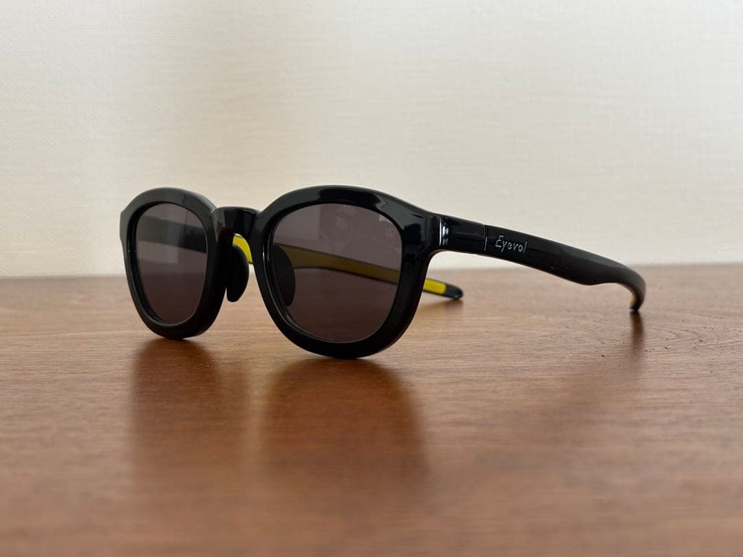 小物 Eyevol rys2