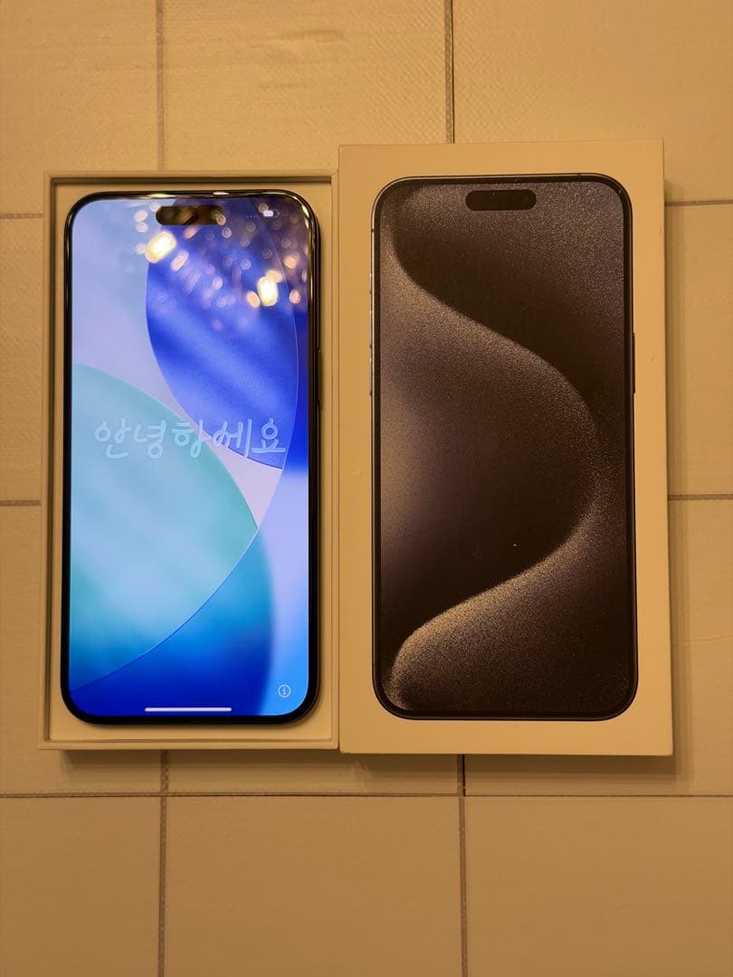 iPhone 15 Pro Max 256GB 動作品 アイフォン