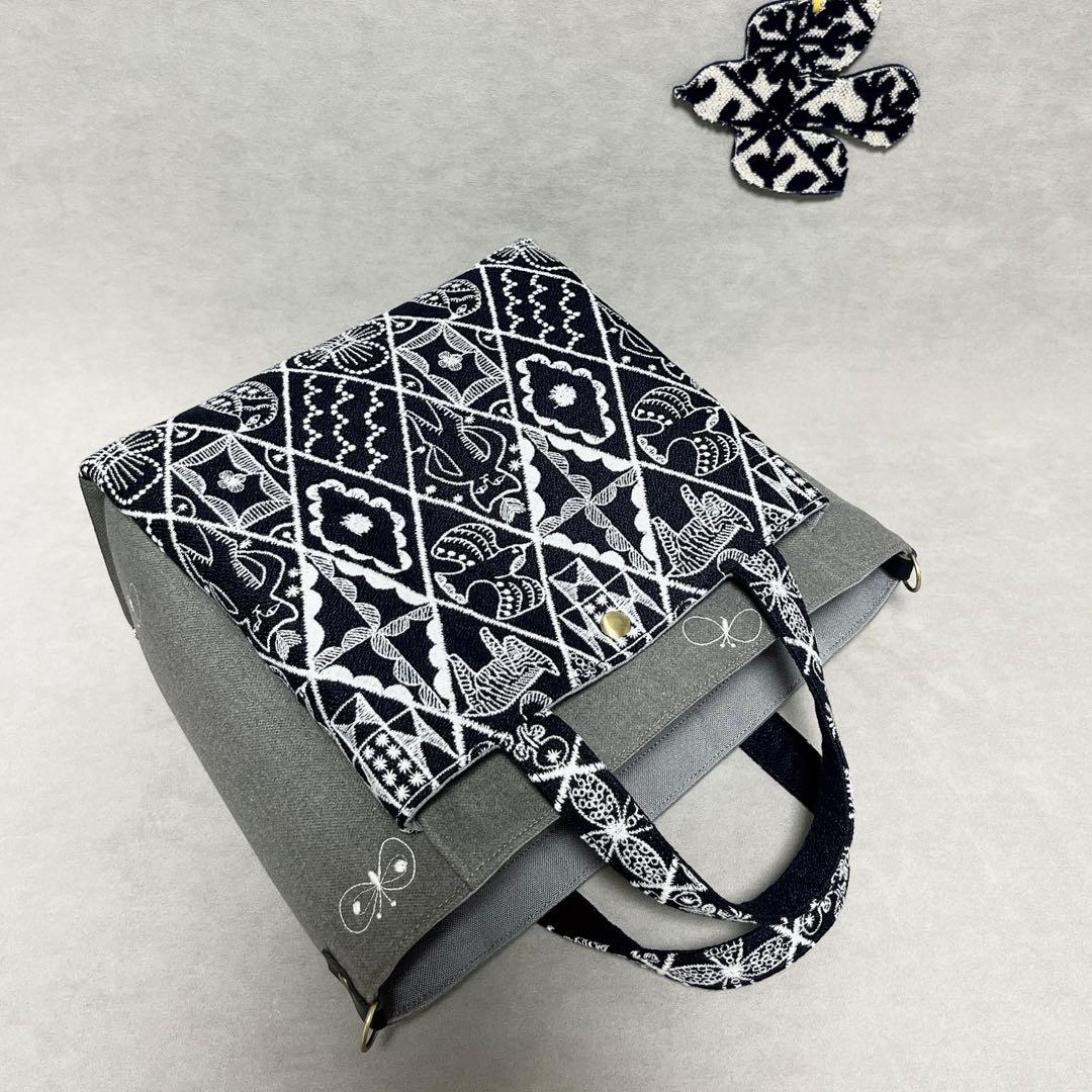 ハンドメイド　ミナペルホネン　大きなポケットのスクエアトート⑅︎◡̈︎*