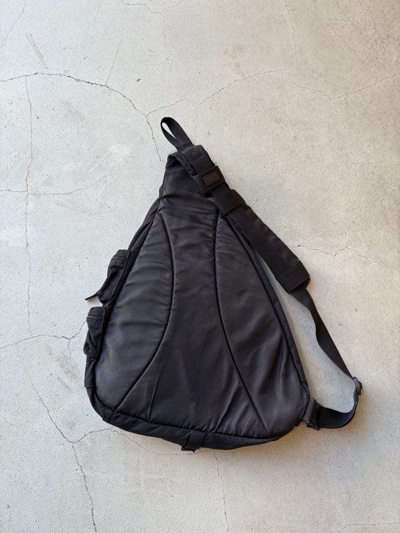 OLD GAP スリングバッグ ワンショルダーバッグ ブラック